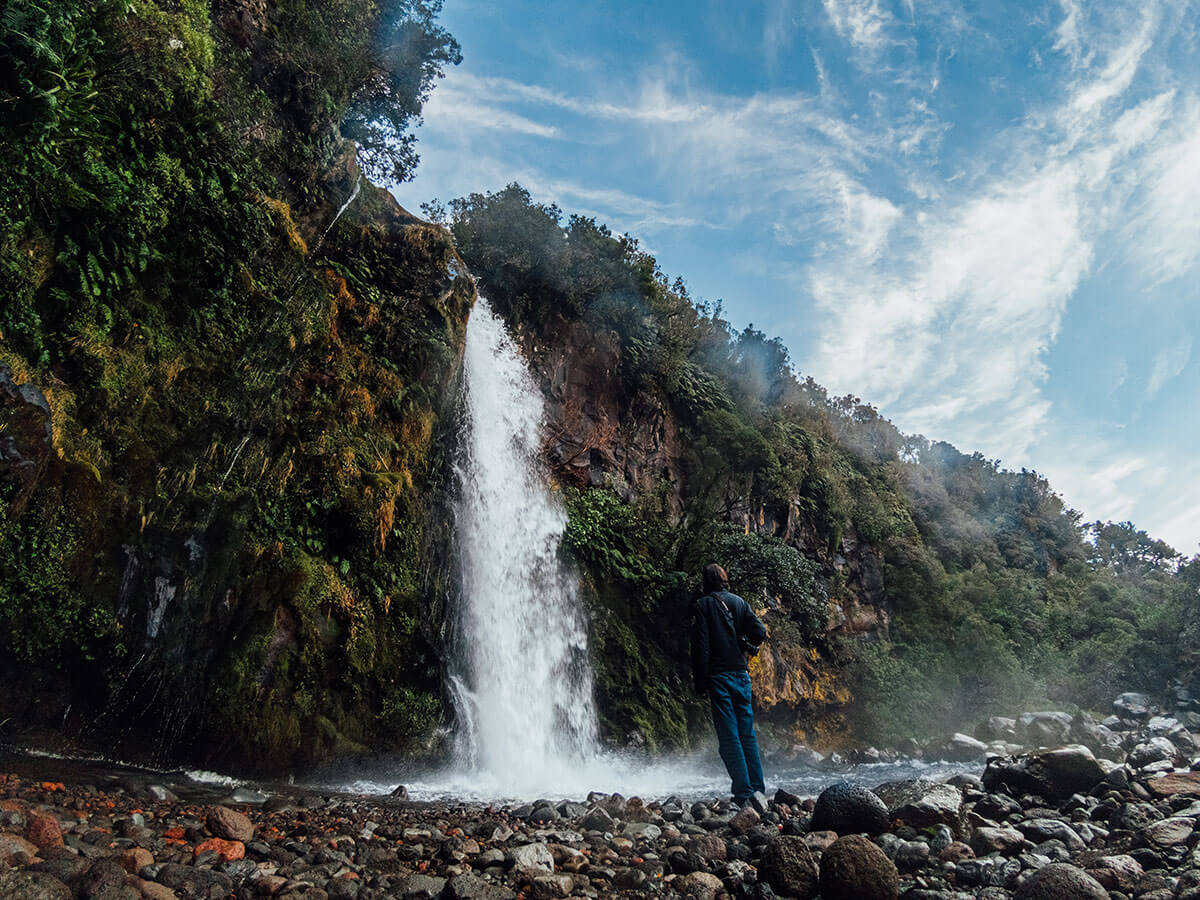 Unsure Traveller goes to Taranaki,North Island, New Zealand