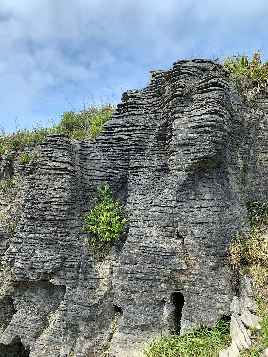 10-places-you-have-to-visit-in-the-south-island-of-new-zealand-pancake-rocks
